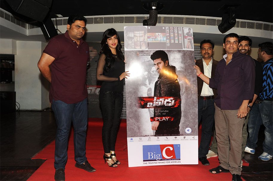 Yevadu-App-Launch